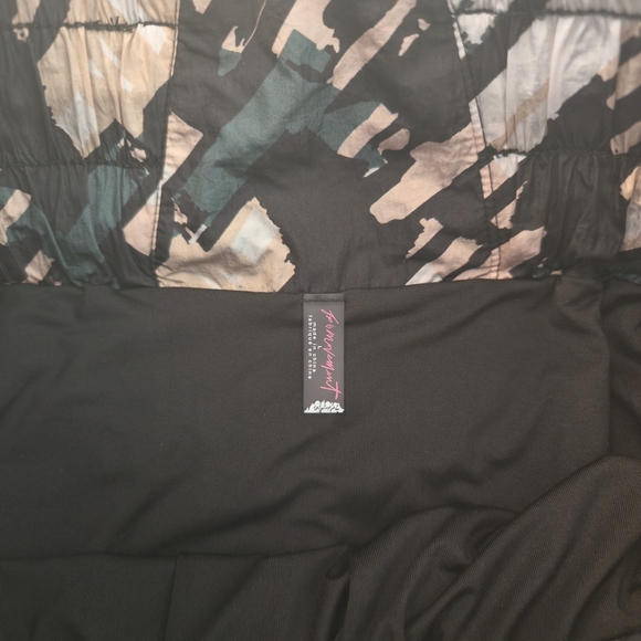 FP Movement by Free People Abstract Print Athletic Shorts - Black, Peach, Teal - Picture 4 of 4